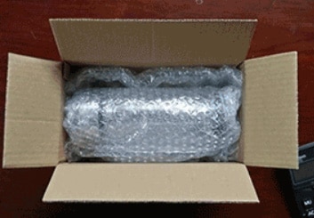 Xianghao Packaging really recommends strong bubble paper for you. The bubble is no longer like the traditional bubble paper. The bubble is too small and the buffer effect is not enough. It has to be wrapped in several layers.  The strong bubble paper has larger bubbles, so you don't need to waste too much bubble paper on the packaging. You only need to wrap a layer of bubble paper on the product to protect your goods by 360 °.  Strong bubble paper has a good cushioning and pressure resistance effect, in addition to taking into account the packaging safety, people have a better understanding of the packaging aesthetics.  In addition to being cost-effective, the strong bubble paper also takes into account the stronger cushioning effect of product protection, effectively reduces logistics costs, and achieves a friendly environment to replace traditional bubble cloth, poly dragon, bubble bags, bubble bags and other buffer packaging.