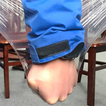 What is pe film?  What kind of packaging can be applied?  PE film, also known as stretch film, stretch film, and stretch film, is widely used for the concentrated wrapping of various goods, which can reduce the damage and collapse of the goods during transportation. The goods are packed with PE stretch film to be waterproof, dustproof, and transparent, and can be easily Distinguish the types of goods packaged.  Can be used in: pallet packaging, carton packaging, machine cover, special-shaped product packaging, product surface protection.