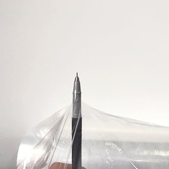 What is pe film?  What kind of packaging can be applied?  PE film, also known as stretch film, stretch film, and stretch film, is widely used for the concentrated wrapping of various goods, which can reduce the damage and collapse of the goods during transportation. The goods are packed with PE stretch film to be waterproof, dustproof, and transparent, and can be easily Distinguish the types of goods packaged.  Can be used in: pallet packaging, carton packaging, machine cover, special-shaped product packaging, product surface protection.